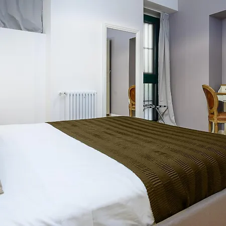 Apartment In Porta Garibaldi & Chinatown - Center Well Connected *